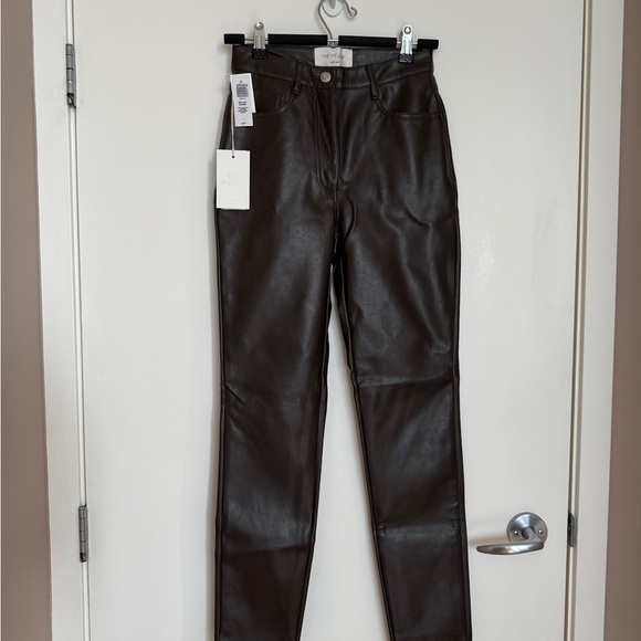 Aritzia Wilfred Melina Slim High Waisted Vegan Leather Pants Brown Chocolate - Picture 2 of 7